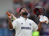 Rishabh Pant: Revolutionizing Cricket with Unconventional Batting, Says Greg Chappell
OR
Greg Chappell Hails Rishabh Pant as Cricket's 